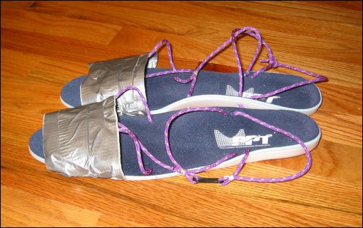 [03-ghetto_sandals2.jpg]