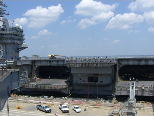 [t1-d3-10-other-carrier-hangars.jpg]