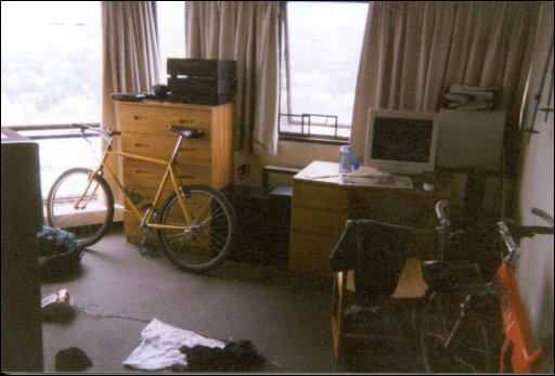 [tang-apt-2.jpg]