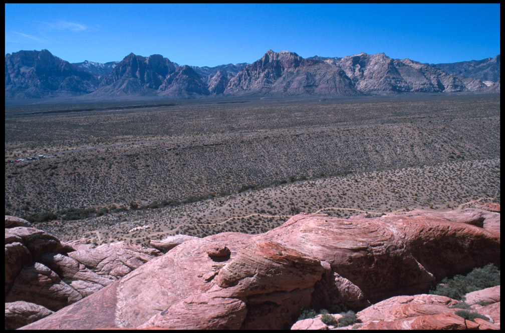 Red_rocks_landscape_1